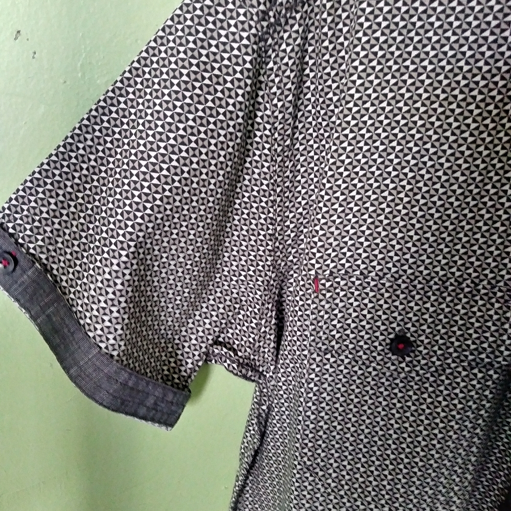 short-sleeved shirt - Picture 3 of 5